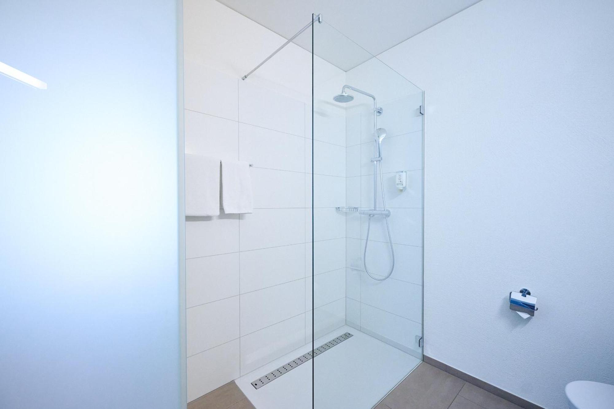 Hotel Am Kreisel Self-Check-In By Smart Hotels Lachen Exterior photo